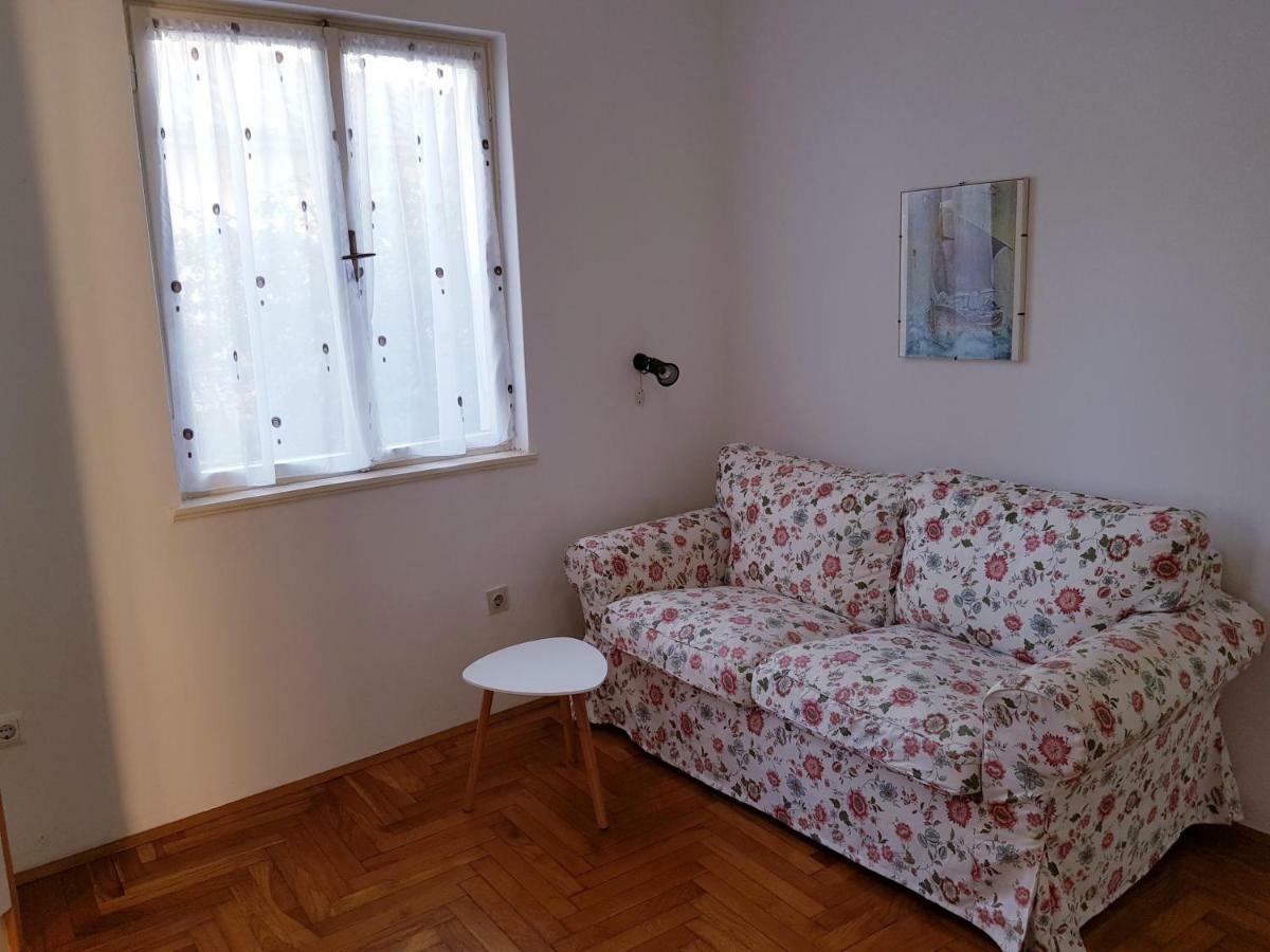Mare Azzurro Apartments พูลา ภายนอก รูปภาพ
