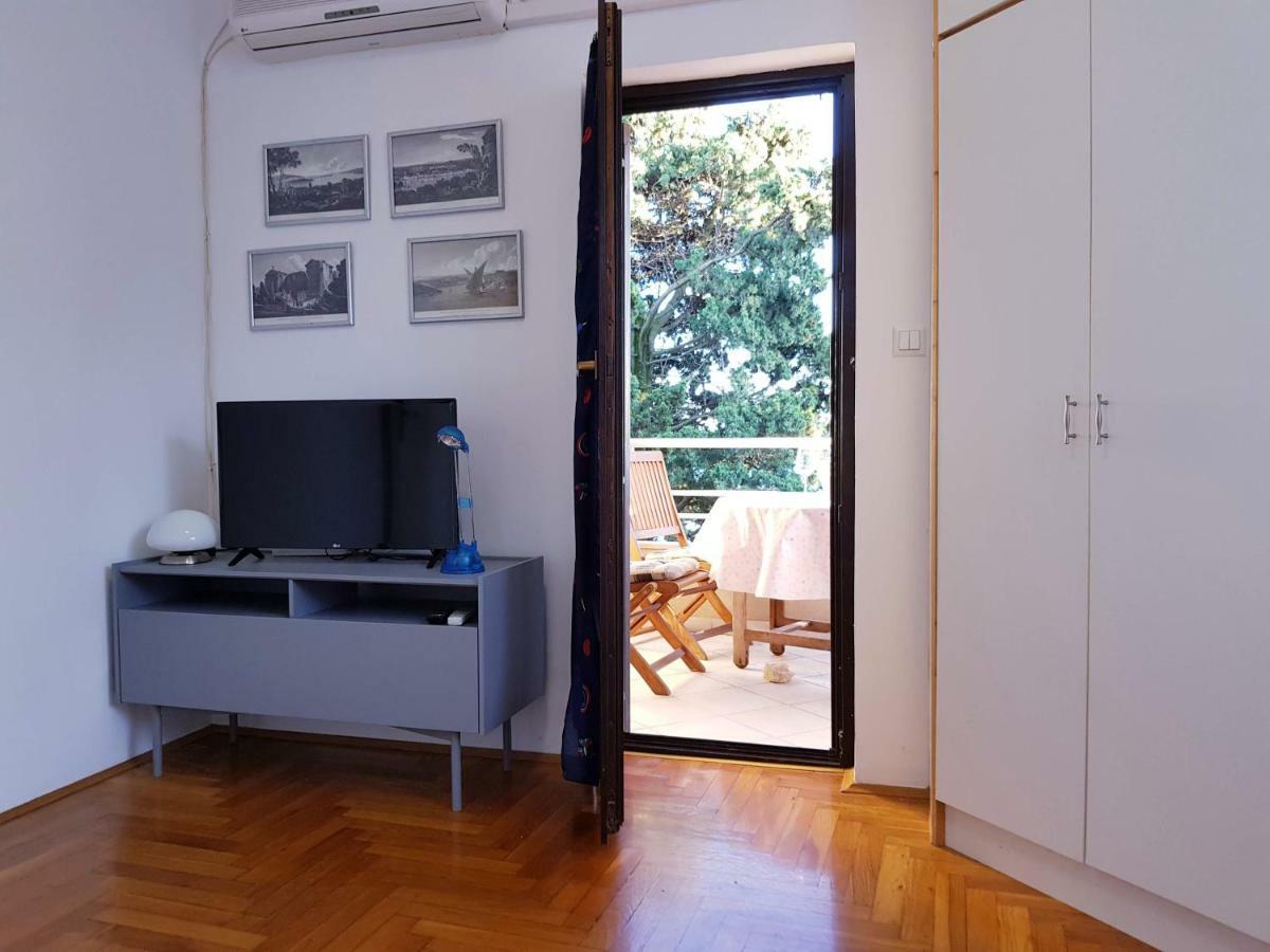 Mare Azzurro Apartments พูลา ภายนอก รูปภาพ